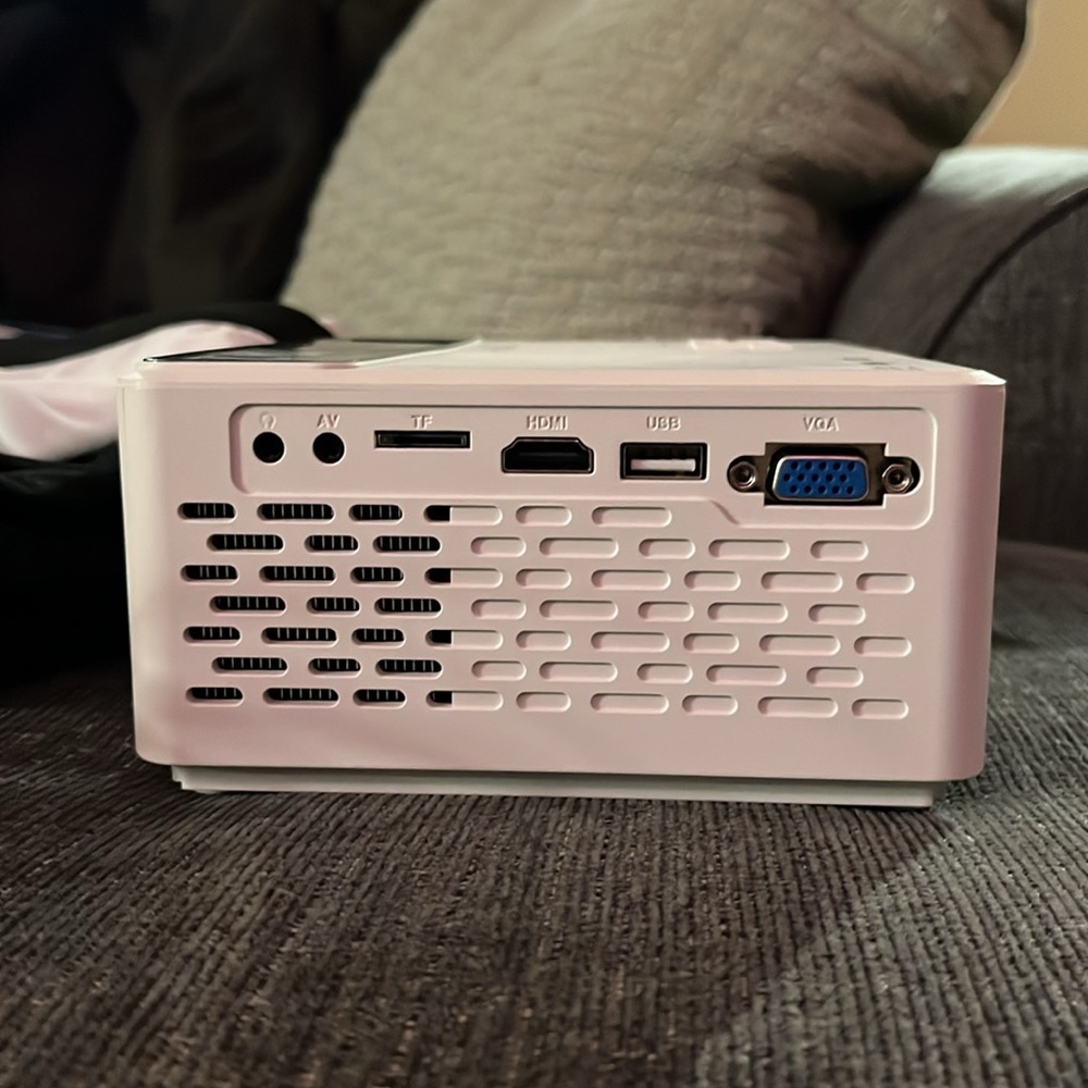 TMY Mini Projector - Picture 4 of 4